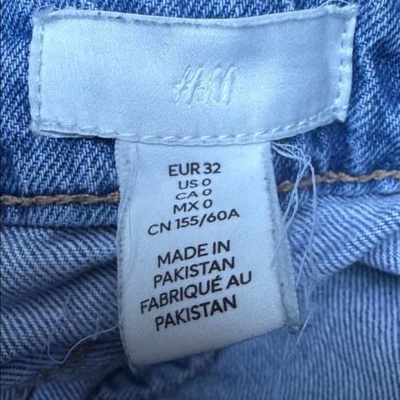 H&M High Rise Mom Jean - Picture 8 of 8